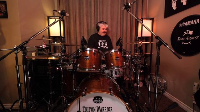 Hello It's Me drum cover by Todd Rundgren смотреть онлайн