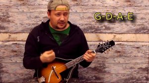 Мандолина в руках гитариста! На что похоже? Caraya MA-001-BS. Обзор.