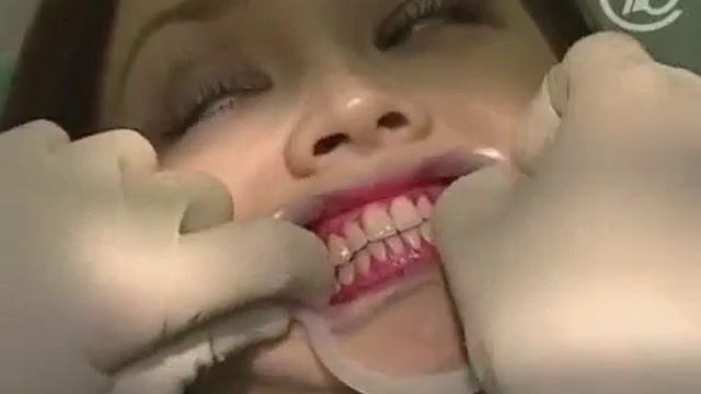 Электрическая зубная щетка или обычная зубная щетка? Что лучше? Тестируем зубные щетки! смотреть онлайн