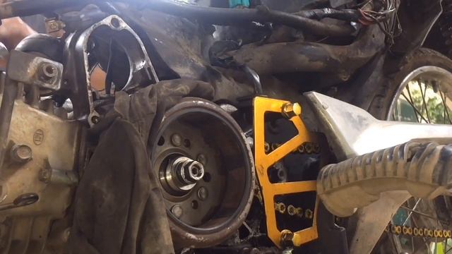 HOW TO REMOVE FLYWHEEL | MAGNETO | NO PULLER | TUTORIAL