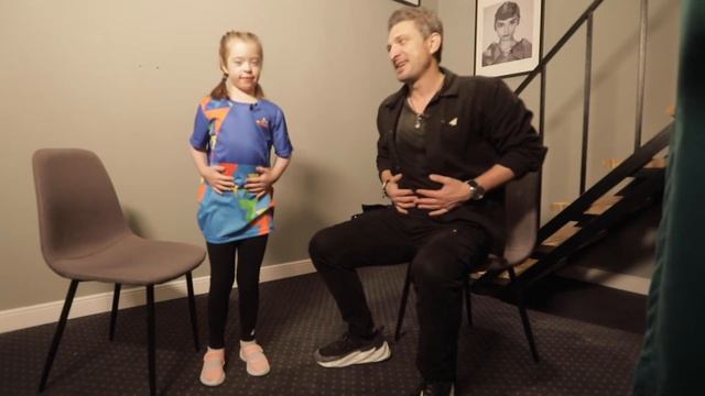 МАСТЕР-КЛАСС «ДЫХАНИЕ И ГОЛОС» | УЧАСТНИК ГРУППЫ «УНДЕРВУД» МАКСИМ КУЧЕРЕНКО | ЗАНЯТИЕ 1 смотреть онлайн