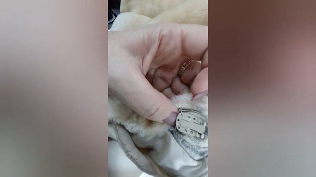 29 октября 2021 г.Как легко и просто поменять крючки в шубе??? смотреть онлайн