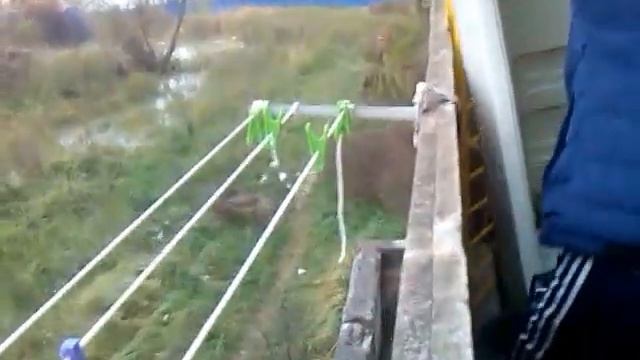 Бросили холодильник со 2-го этажа смотреть онлайн