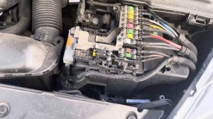 Снятие аккумулятора пежо 508