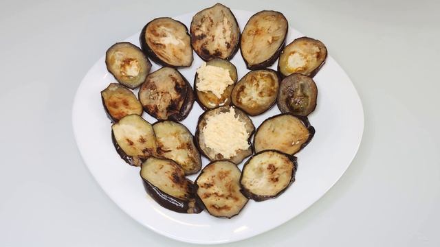 Праздничная закуска "ПАВЛИНИЙ ХВОСТ". Готовлю ее и зимой и летом! Ее съедают одной из первых! ВКУСН смотреть онлайн