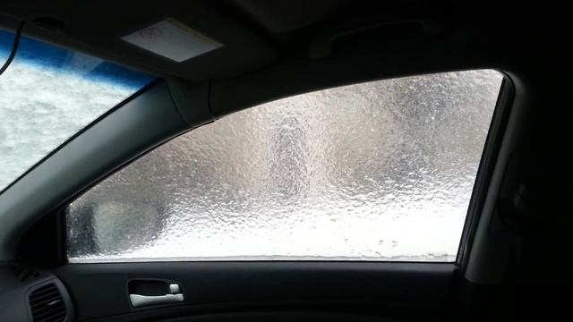 Русский мороз. Второе стекло из льда в автомобиле смотреть онлайн