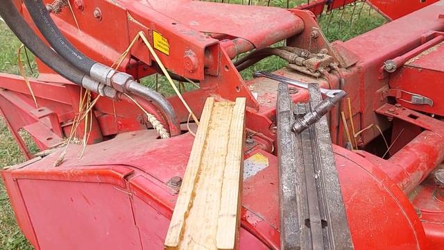 Т-25 , Джоник и Масси на уборке пшеницы в Латгалии. смотреть онлайн