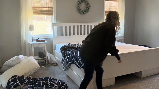 30 Minute Clean With Me. Cleaning Motivation. Lunch Break Cleaning.