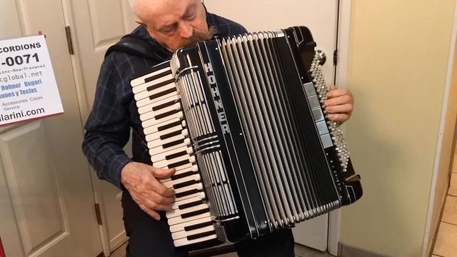 HOHNER MORENO V LMMMH TONE CHAMBER смотреть онлайн