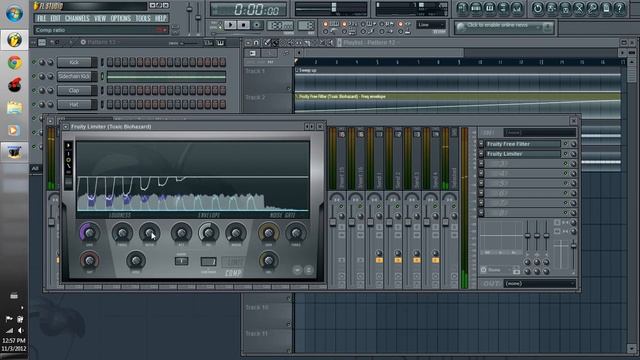 How to make a crazy build up in FL Studio 10 with Toxic Biohazard смотреть онлайн
