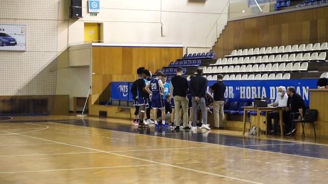 Basketball Timeout Strategies: What to Say and What to Do смотреть онлайн