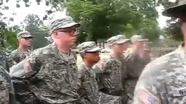 US Marine Corps Drill Instructor vs US Army Drill Sergeant