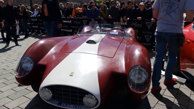 Ferrari 250 Testa Rossa at 2015 Gumball Rally in Stockholm смотреть онлайн