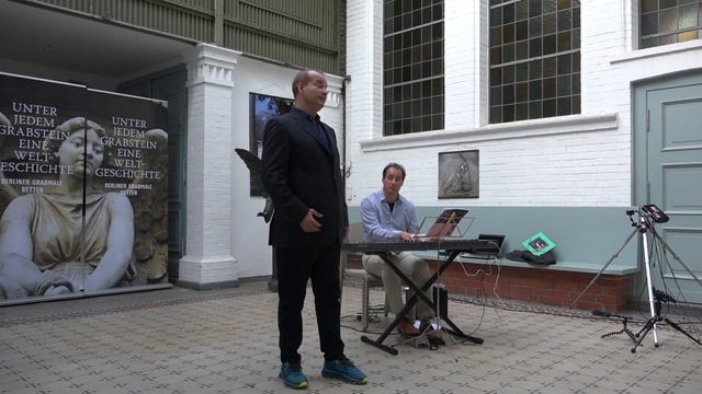 Mads Elung-Jensen & Tal Balshai - Kann denn Liebe Sünde sein II смотреть онлайн