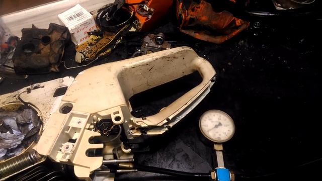 Stihl Ищем,где течет бензин и бака. смотреть онлайн