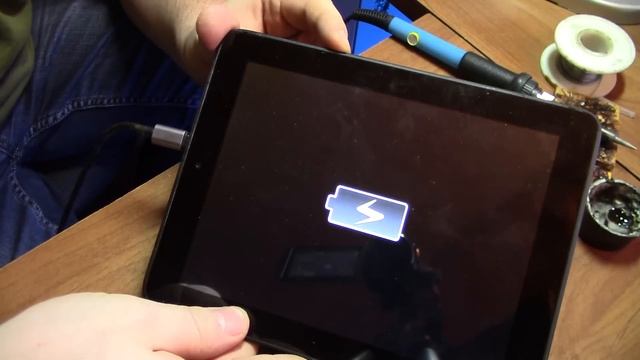 Планшет из прошлого за 200 рублей - DNS AirTab P82w c Авито - Гаджеты за копейки смотреть онлайн