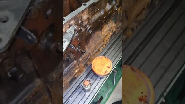 Восстановление посадочных мест в блоке цилиндров двигателя #Iveco для гильзования #лексмоторс #птз смотреть онлайн