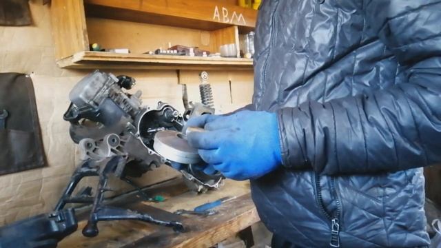 как снять вариатор на 139 QMB моторе от скутера смотреть онлайн