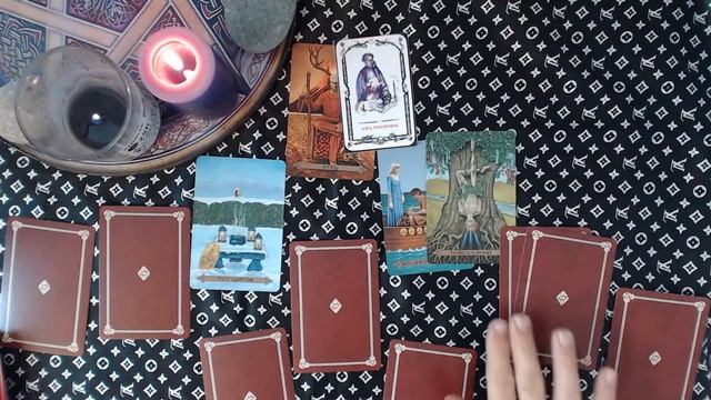 Что он от меня скрывает? | Какой он на самом деле? | Таро онлайн | Гадание онлайн | Расклад таро смотреть онлайн