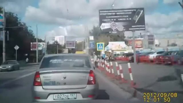 NEW car accident in Russia!Renault Logan crash смотреть онлайн