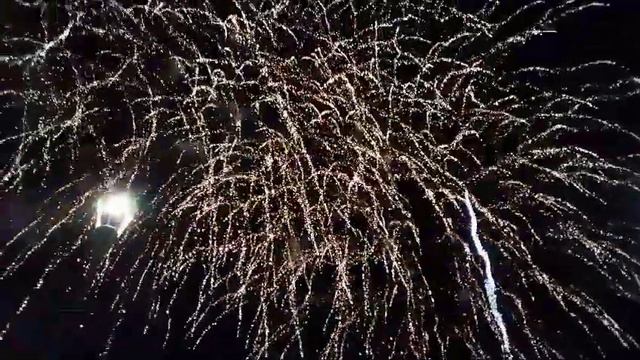 Салют Волгоград набережная 09.09.2023. смотреть онлайн