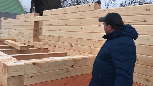 Как правильно строить дом из профилированного бруса | Стройка деревянного дома смотреть онлайн