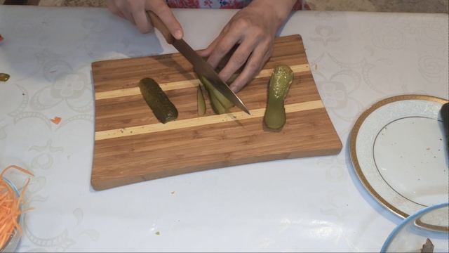 Салат из отварной говяжьей печени. Быстро и вкусно#салаты #говяжьяпечень #быстроивкусно смотреть онлайн