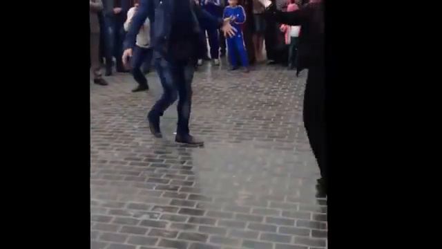 Халиев Хусейн танцует лезгинку смотреть онлайн
