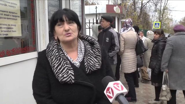 Раздача молочных продуктов - "Фонд продовольствия Русь" и Владимирская епархия смотреть онлайн