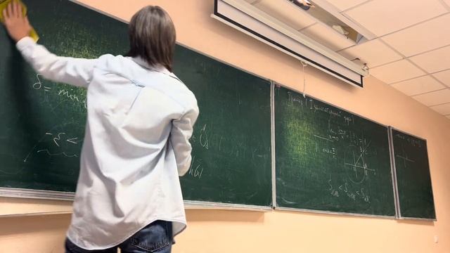 30.10.2023 Четырнадцатая лекция по математическому анализу (свойства предела функции) смотреть онлайн
