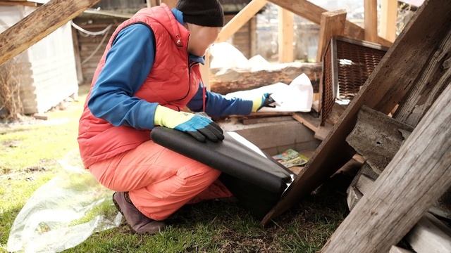 Рубим бройлера XL757, укрываем клубнику, жарим перепелов // Юлия Артуровна влог смотреть онлайн