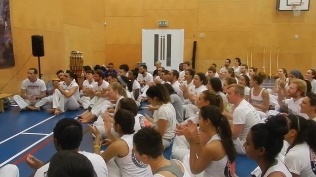 Mestre Toni Vargas - A Capoeira não é minha - VEM CÁ London смотреть онлайн