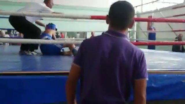 Уйти красиво с бокса смотреть онлайн