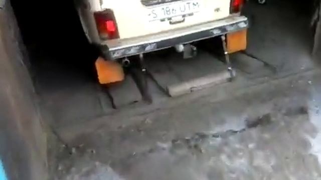 Усиление крепления держака капота