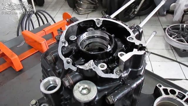 Honda CBX 750: Bloco do motor quebrado смотреть онлайн