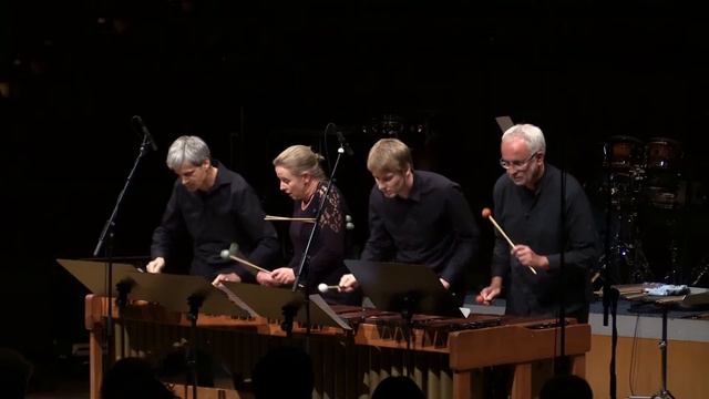 Katarzyna Myćka plays: Krzysztof Falkowski - Burning Bars смотреть онлайн