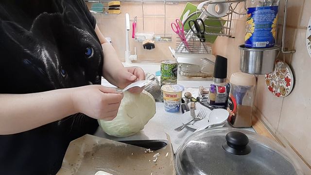 ПОЧЕМУ БЫВАЮТ ТАКИЕ ЛЮДИ ТАК ЖАЛКО КОТИКА смотреть онлайн