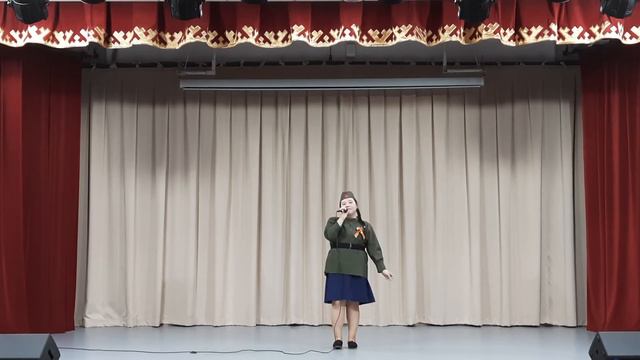 Песня "Идет солдат по городу". Исполняет Падранхасова Марьяна Викторовна. смотреть онлайн