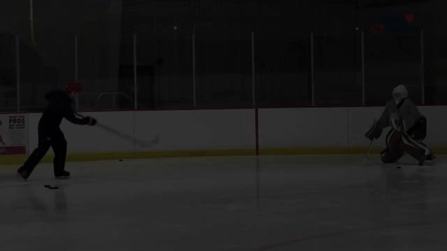 Goaltender Skill of the Month: Glove Save смотреть онлайн