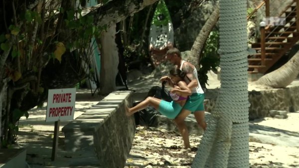 Дом-2: Риту бьют ремнём