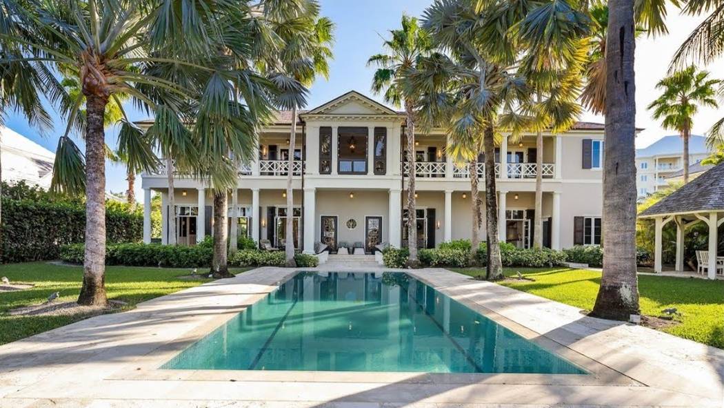 Spectacular Exclusive Home in Paradise Island, Bahamas смотреть онлайн
