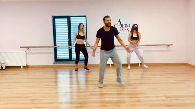 Serdar Ortaç - Poşet | Zumba Dans - Evde Spor смотреть онлайн