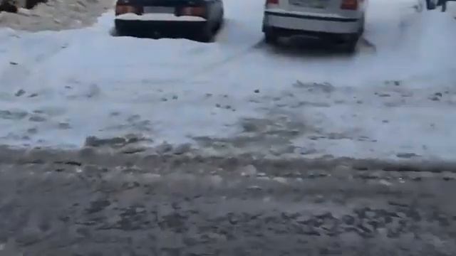 2023 03 02 Охотников 17 чистка территории трактором смотреть онлайн