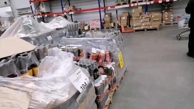 Влог:Мы первый раз в магазине "МАЯК"цены на продукты и на химию.А после зашли в кафе 20 апреля 2022 смотреть онлайн