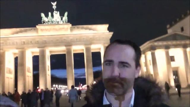 Bizdak Bradz: The Brandenburg Gate смотреть онлайн