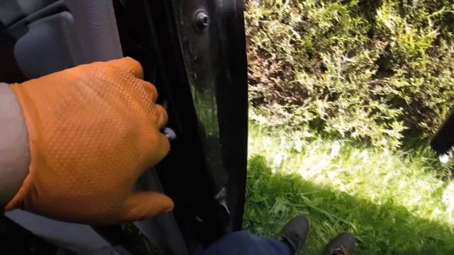 How To Remove The Side Door Trim Chrysler, Dodge / Как снять обшивку боковой двери Chrysler