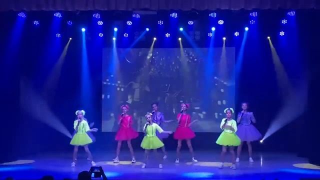 Ансамбль Супер-кидс. На большом воздушном шаре смотреть онлайн