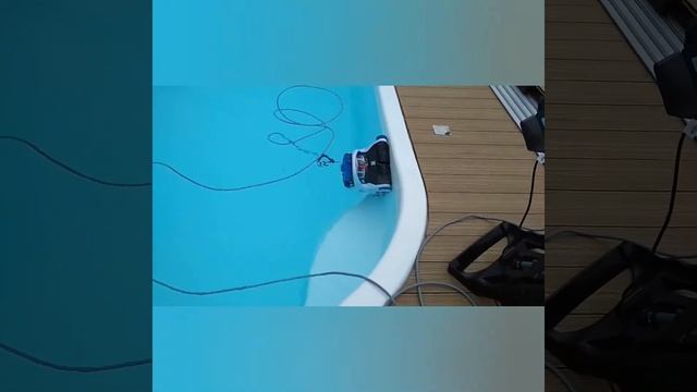 Робот пылесос для бассейна смотреть онлайн