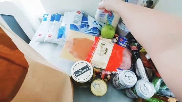 Новый год в Эстонии,закупка продуктов для праздничного стола.Обзор и распаковка товара смотреть онлайн