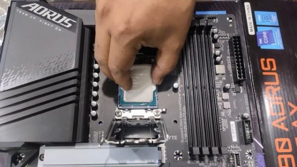 Intel 13th Gen Core i7 13700K RAPTOR LAKE Processor & Gigabyte Z790 AORUS ELITE AX GAMING PC BUILD?